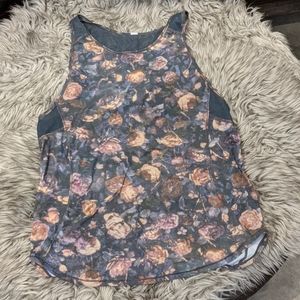 Lululemon tank